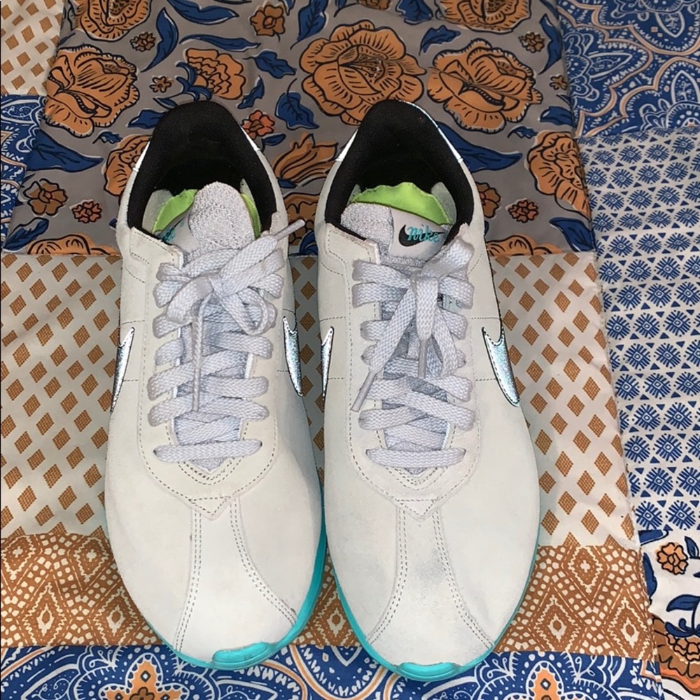 Nike Roshe Cortez